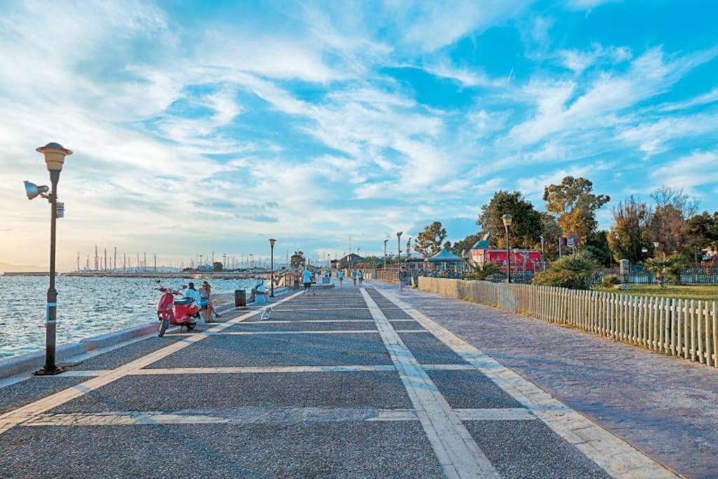 Alimos - Sea View Apartment Athens Ngoại thất bức ảnh